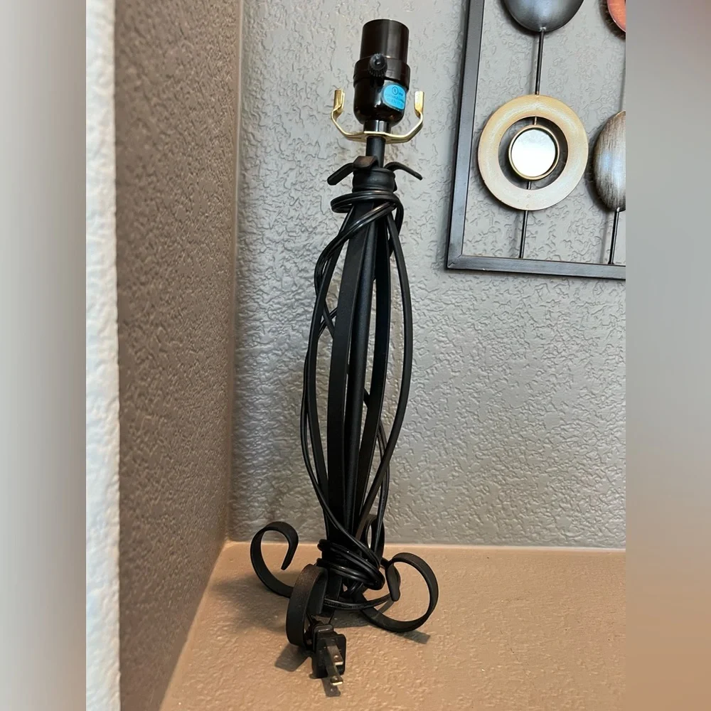 Vintage lamp Rod iron - Picture 4 of 5